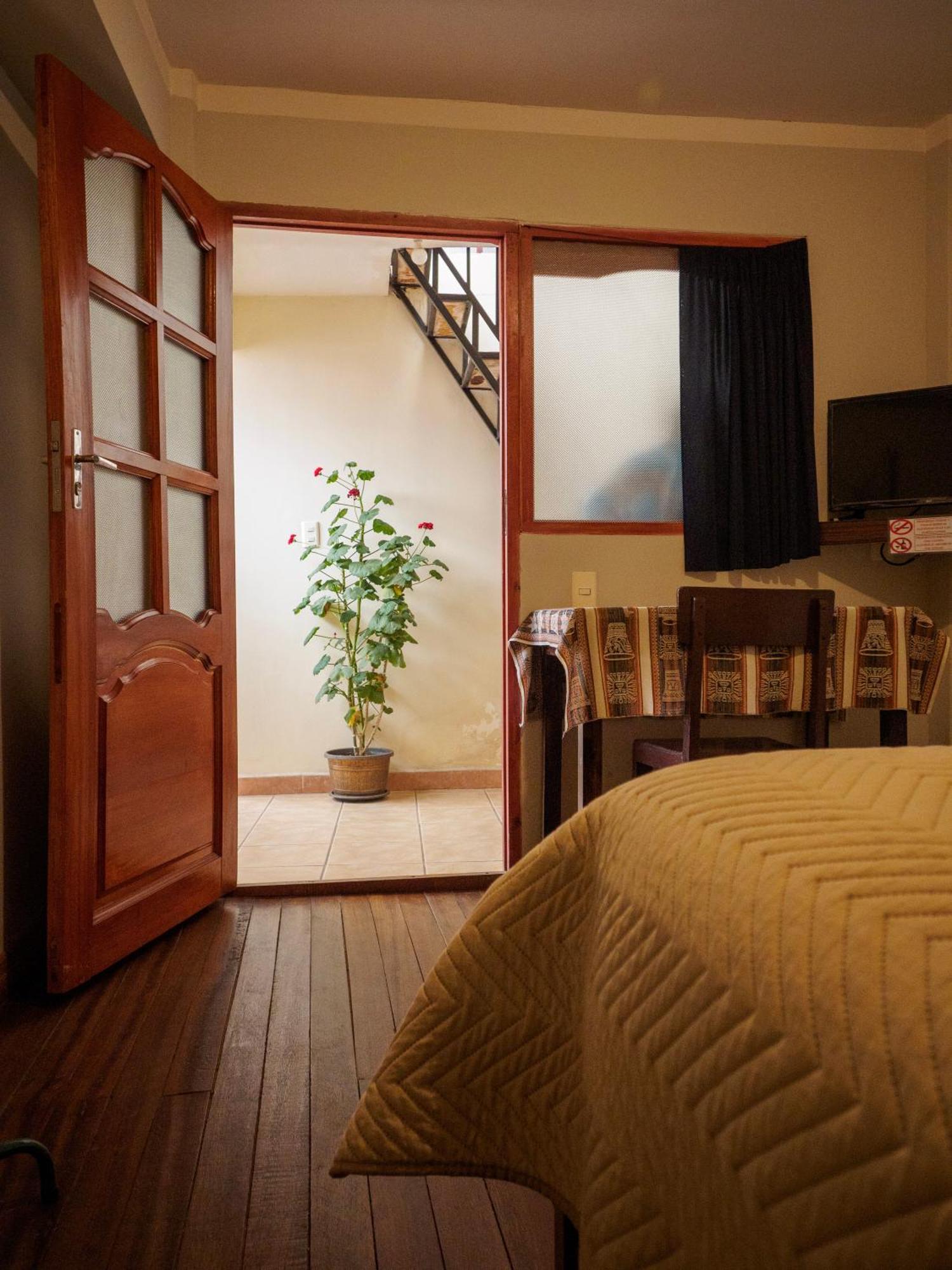 Los Faroles Hostal Potosí المظهر الخارجي الصورة